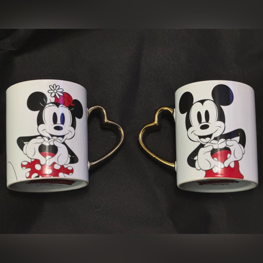 Minnie And Mickey LOVE Valentines Day Ceramic Coffee Mug Set 14oz EUC